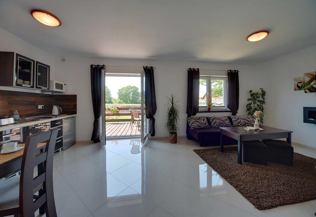 Jd Apartamenty - Klimatyzacja, Basen, Parking I Wifi W Cenie Мислаковіце Екстер'єр фото