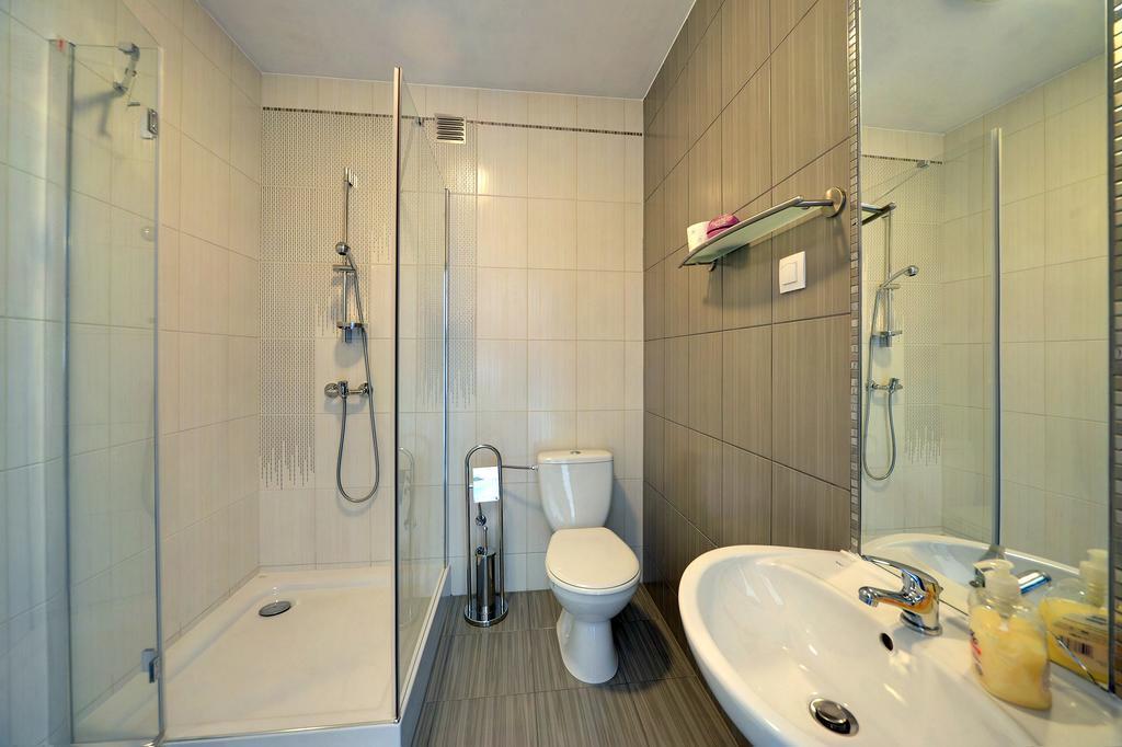 Jd Apartamenty - Klimatyzacja, Basen, Parking I Wifi W Cenie Мислаковіце Екстер'єр фото